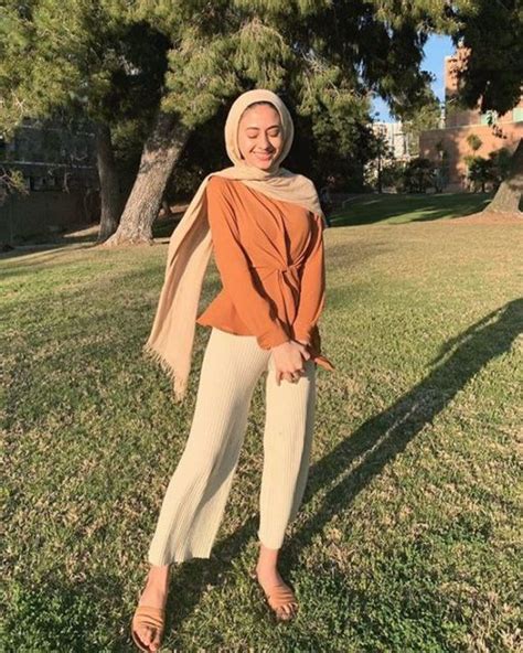 tips dan trik memadukan warna baju dan hijab